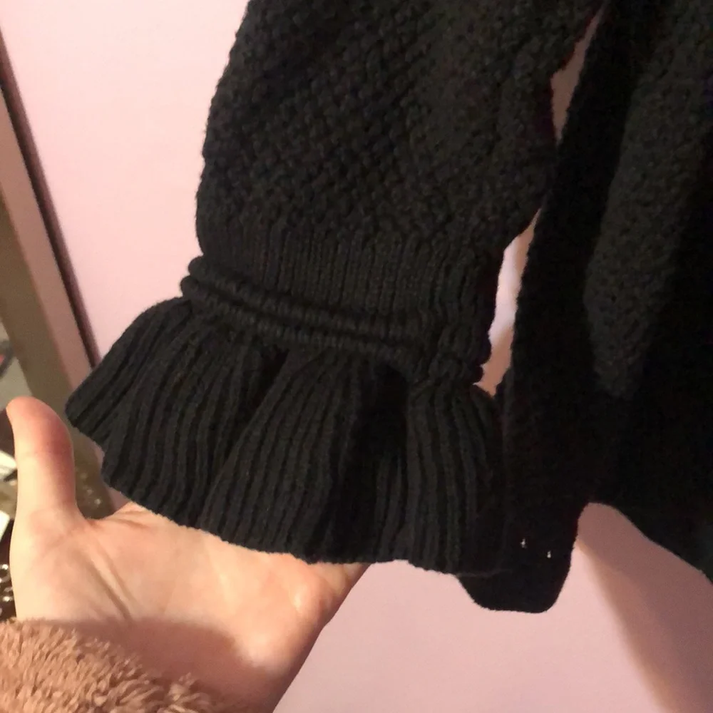 Loft Black 3/4 Sleeve Sweater Top - Picture 4 of 9